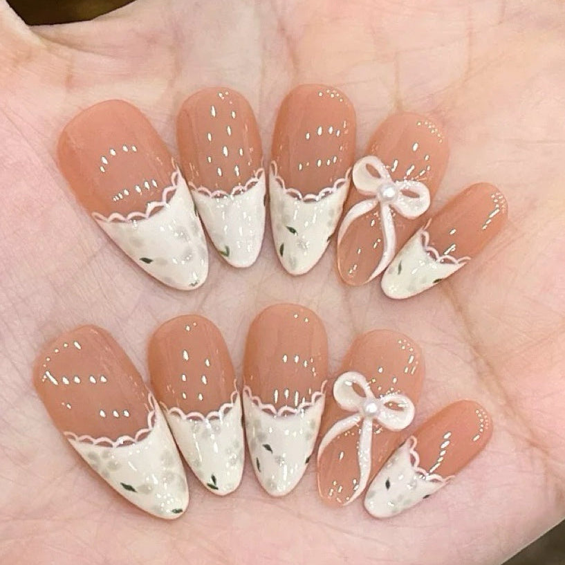 Lace Bow French